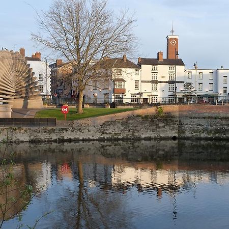 The Shrewsbury Hotel Wetherspoon ภายนอก รูปภาพ