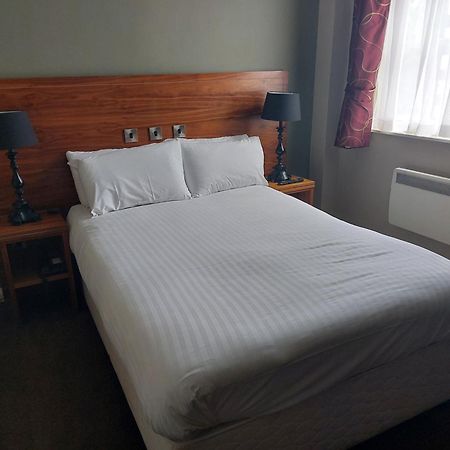 The Shrewsbury Hotel Wetherspoon ภายนอก รูปภาพ