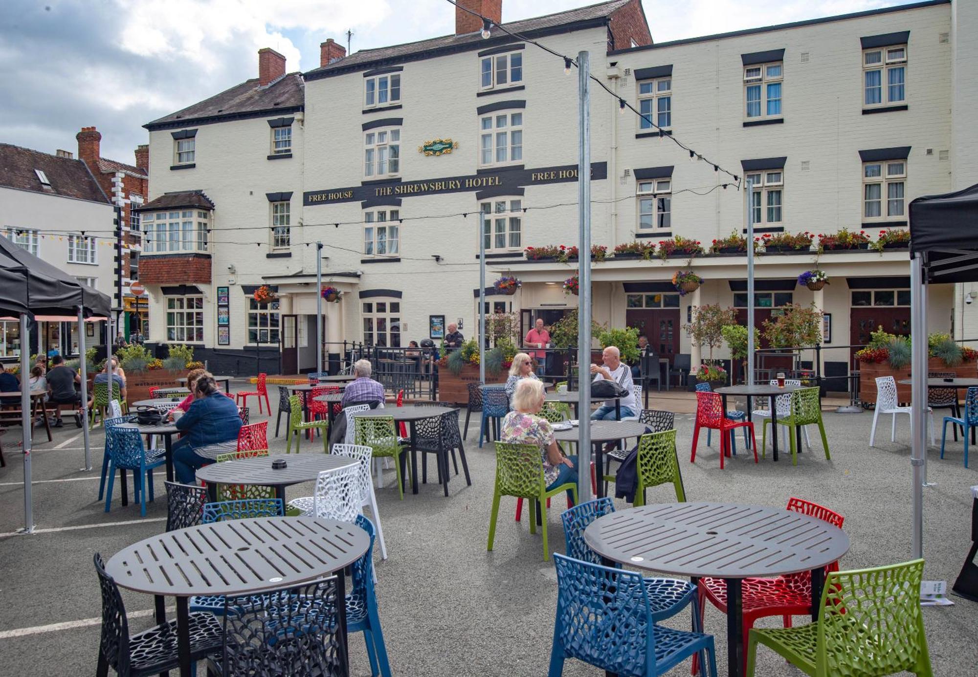 The Shrewsbury Hotel Wetherspoon ภายนอก รูปภาพ